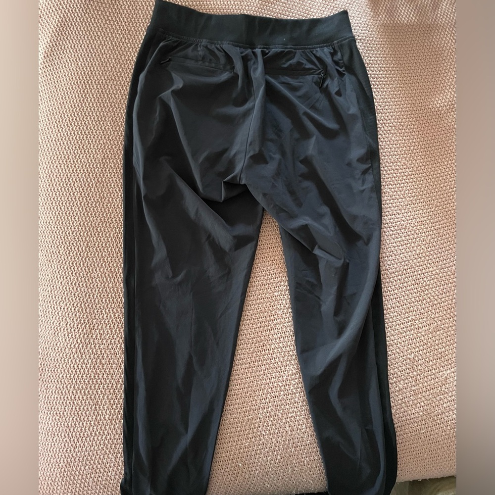 Athleta women Brooklyn Ankle Pant size 4 Black - Picture 3 of 8